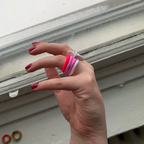 FREE ADD ON Handmade Pink Star Clay Ring - size 7 - Picture 5 of 6